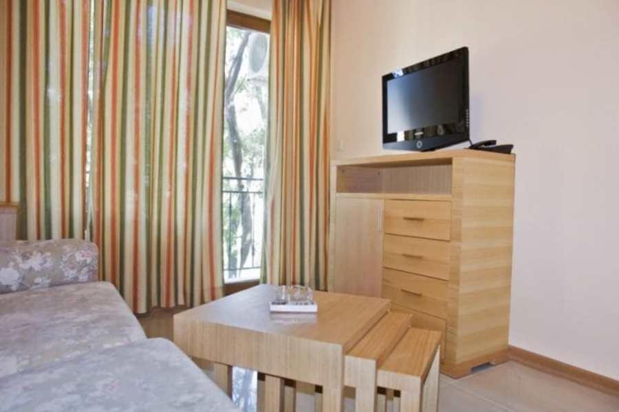 Oasis Park Hotel - New Managment 内塞伯尔 外观 照片